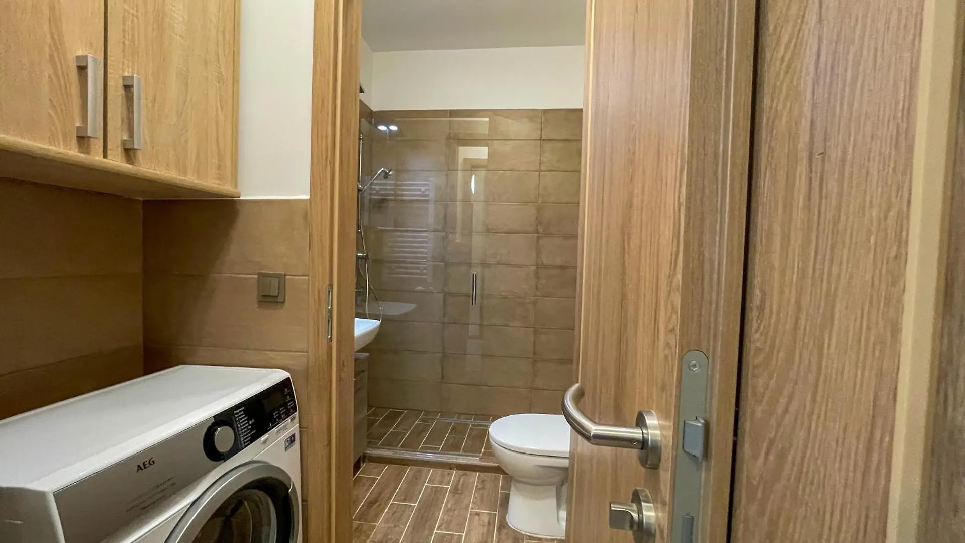 Apartment Mira Apartman - Hostaid Budapest